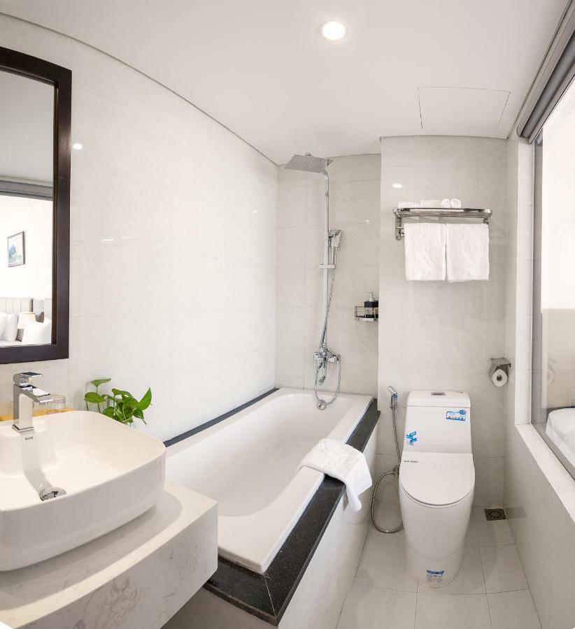 Golden Line Hotel Danang Kültér fotó